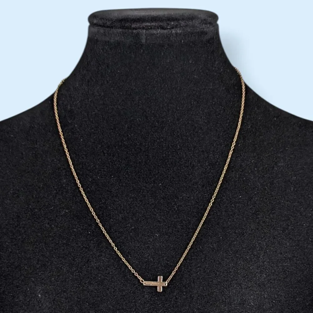 Marina de Buchi Dainty GP Crucifix Necklace - Picture 1 of 6